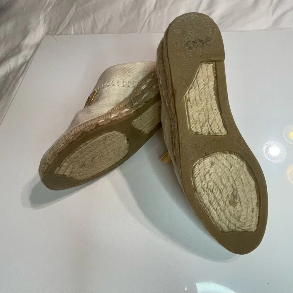 Talbots  Beige‎ Espadrille Mules with Gold Charms